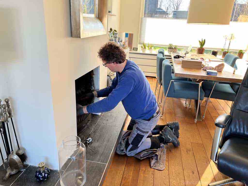 Schouwveger Waalwijk kleed schoorsteenreiniger Schouwveger Waalwijk kleed schoorsteenreiniger